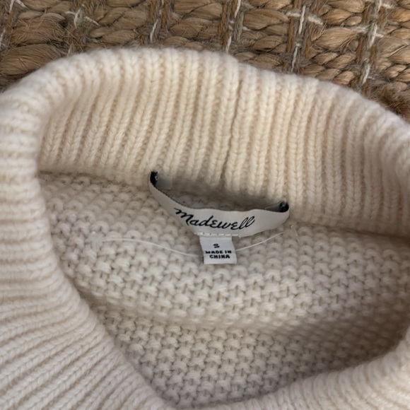 Madewell Hollydene Cream Cableknit Sweater with Shoulder Ruffles Small - Picture 4 of 6